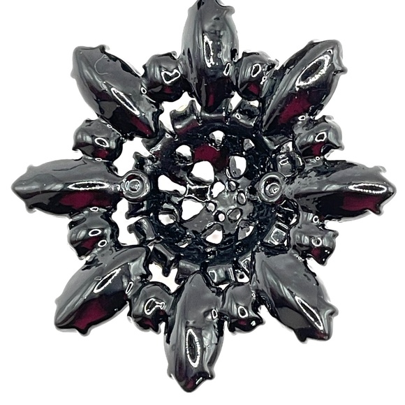 LOGO by Lori Goldstein Links  Double Rhinestone Sunflower Pendant Necklace - Picture 4 of 12